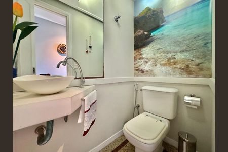 Apartamento para alugar com 202m², 4 quartos e 3 vagasBanheiro