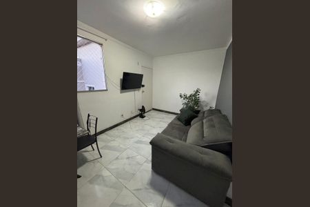 Sala de apartamento para alugar com 2 quartos, 45m² em Kennedy, Contagem