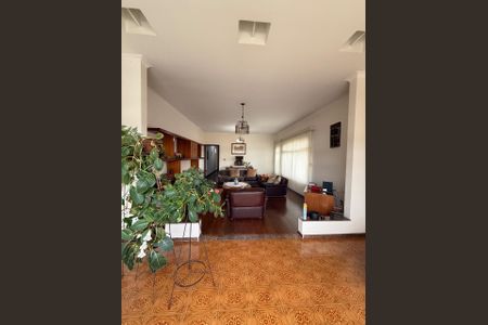 Casa à venda com 191m², 2 quartos e 6 vagasFoto 34