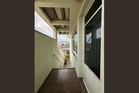 Casa à venda com 191m², 2 quartos e 6 vagasFoto 09