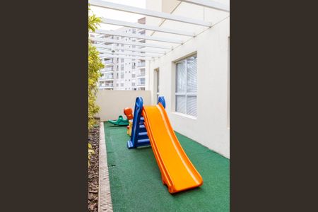 Apartamento para alugar com 62m², 2 quartos e 2 vagasÁrea comum - Playground