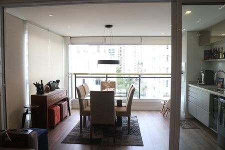 Apartamento à venda com 75m², 2 quartos e 2 vagasSala