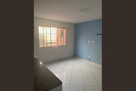 Casa à venda com 200m², 4 quartos e 2 vagas Casa à venda com 200m², 4 quartos e 2 vagasSegunda sala