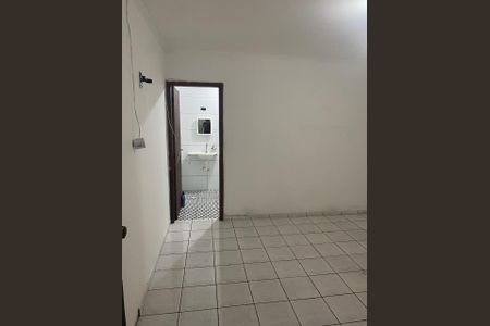 Casa à venda com 200m², 4 quartos e 2 vagas Casa à venda com 200m², 4 quartos e 2 vagasQuarto