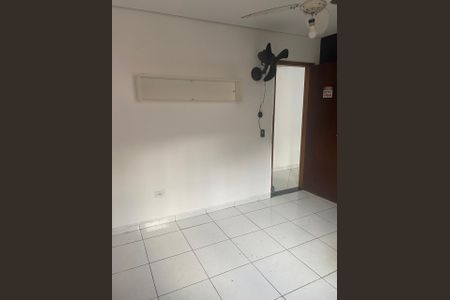 Casa à venda com 200m², 4 quartos e 2 vagas Casa à venda com 200m², 4 quartos e 2 vagasQuarto