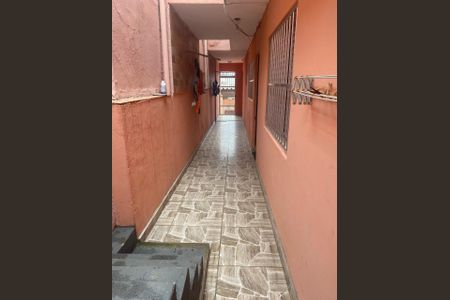 Casa à venda com 200m², 4 quartos e 2 vagas Casa à venda com 200m², 4 quartos e 2 vagasÁrea externa