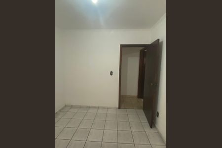 Casa à venda com 200m², 4 quartos e 2 vagas Casa à venda com 200m², 4 quartos e 2 vagasSala