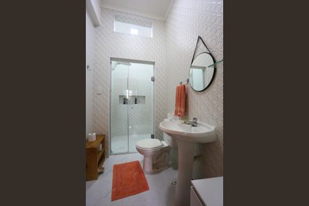 Casa à venda com 280m², 2 quartos e 2 vagasBanheiro