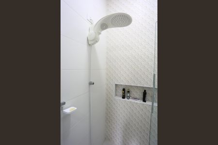 Casa à venda com 280m², 2 quartos e 2 vagasBanheiro