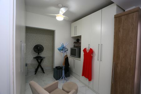 Casa à venda com 280m², 2 quartos e 2 vagasCloset