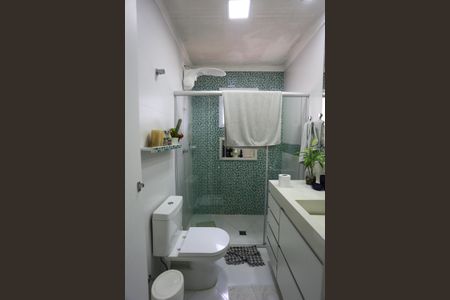 Casa à venda com 280m², 2 quartos e 2 vagasBanheiro da Suíte 1