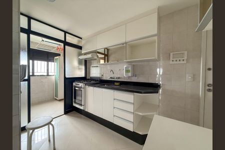 Apartamento para alugar com 105m², 3 quartos e 2 vagasCozinha