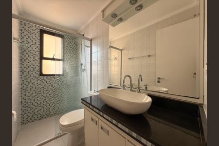 Apartamento para alugar com 105m², 3 quartos e 2 vagasBanheiro da Suíte