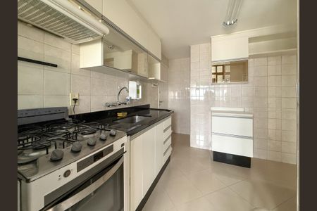 Apartamento para alugar com 105m², 3 quartos e 2 vagasCozinha