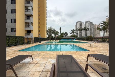 Apartamento para alugar com 105m², 3 quartos e 2 vagasÁrea comum - Piscina