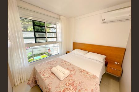 Quarto  de apartamento para alugar com 1 quarto, 43m² em Coqueiros, Florianópolis