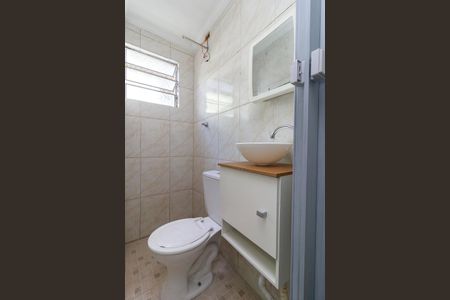 Banheiro de kitnet/studio para alugar com 1 quarto, 28m² em Jardim Casablanca, São Paulo