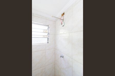 Banheiro de kitnet/studio para alugar com 1 quarto, 28m² em Jardim Casablanca, São Paulo