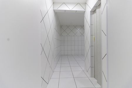 Corredor de casa para alugar com 1 quarto, 45m² em Vila da Saúde, São Paulo