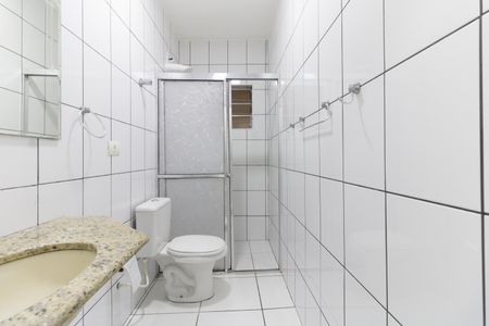 Banheiro de casa para alugar com 1 quarto, 45m² em Vila da Saúde, São Paulo