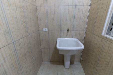 Casa para alugar com 45m², 1 quarto e sem vaga Casa para alugar com 45m², 1 quarto e sem vagaLavanderia