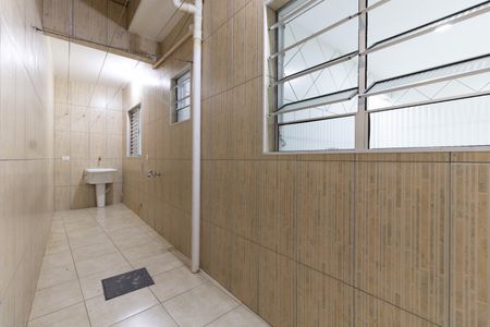 Casa para alugar com 45m², 1 quarto e sem vaga Casa para alugar com 45m², 1 quarto e sem vagaLavanderia