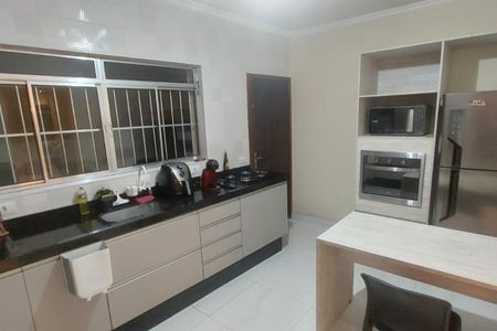 Casa à venda com 3 quartos, 125m² em Jardim Santo Antônio, Santo André