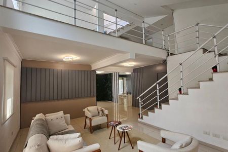 Casa à venda com 4 quartos, 291m² em Jardim Marajoara, São Paulo
