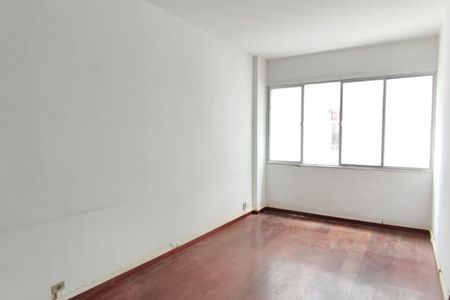 Apartamento à venda com 67m², 2 quartos e 1 vaga