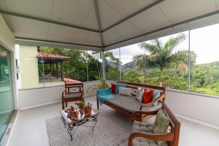 Varanda da Sala de casa de condomínio à venda com 5 quartos, 472m² em Sapê, Niterói