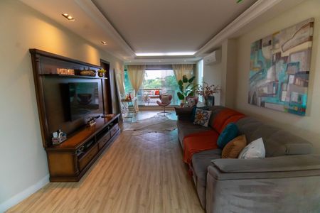 Sala de casa de condomínio à venda com 5 quartos, 472m² em Sapê, Niterói