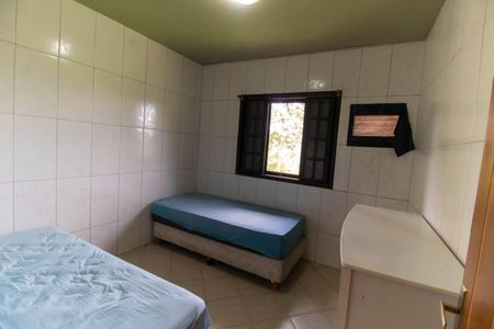 Casa de condomínio à venda com 472m², 5 quartos e 3 vagas Casa de condomínio à venda com 472m², 5 quartos e 3 vagasQuarto Externo 1