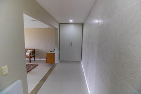 Casa de condomínio à venda com 472m², 5 quartos e 3 vagas Casa de condomínio à venda com 472m², 5 quartos e 3 vagasÁrea gourmet