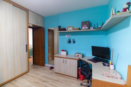 Casa de condomínio à venda com 472m², 5 quartos e 3 vagas Casa de condomínio à venda com 472m², 5 quartos e 3 vagasQuarto 1