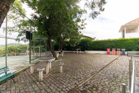 Casa de condomínio à venda com 472m², 5 quartos e 3 vagas Casa de condomínio à venda com 472m², 5 quartos e 3 vagasÁrea comum