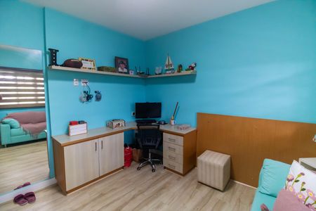 Casa de condomínio à venda com 472m², 5 quartos e 3 vagas Casa de condomínio à venda com 472m², 5 quartos e 3 vagasQuarto 1