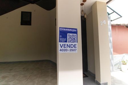 Casa de condomínio à venda com 472m², 5 quartos e 3 vagas Casa de condomínio à venda com 472m², 5 quartos e 3 vagasPlaquinha