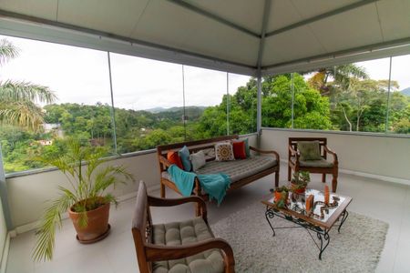 Varanda da Sala de casa de condomínio à venda com 5 quartos, 472m² em Sapê, Niterói