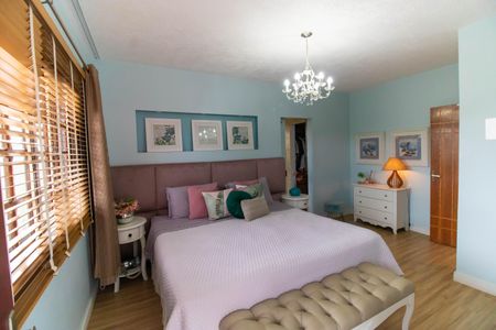 Casa de condomínio à venda com 472m², 5 quartos e 3 vagas Casa de condomínio à venda com 472m², 5 quartos e 3 vagasSuíte