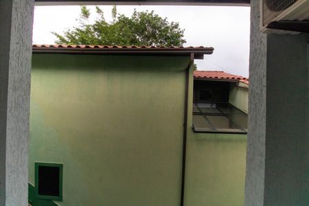 Casa de condomínio à venda com 472m², 5 quartos e 3 vagas Casa de condomínio à venda com 472m², 5 quartos e 3 vagasVista do Quarto 2