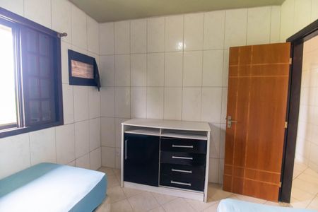 Casa de condomínio à venda com 472m², 5 quartos e 3 vagas Casa de condomínio à venda com 472m², 5 quartos e 3 vagasQuarto Externo 1