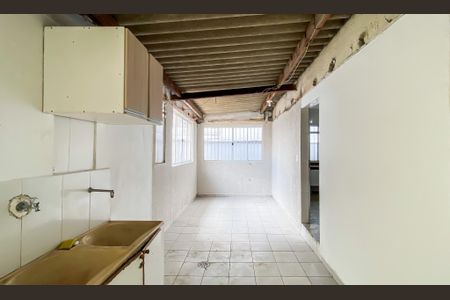 Casa para alugar com 80m², 2 quartos e 1 vaga
