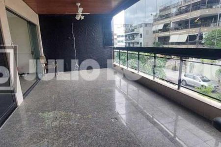 Apartamento à venda com 118m², 3 quartos e 2 vagas