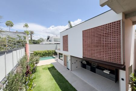 Casa à venda com 449m², 5 quartos e 4 vagasVista