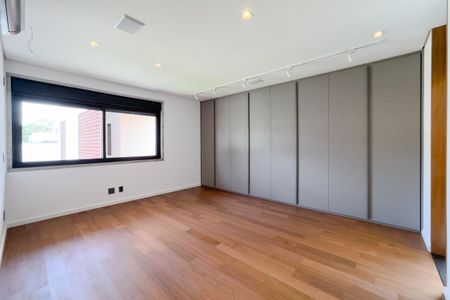 Casa à venda com 5 quartos, 449m² em Jardim Paulista, São Paulo