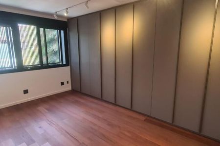 Casa à venda com 5 quartos, 449m² em Jardim Paulista, São Paulo