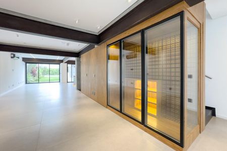 Casa à venda com 449m², 5 quartos e 4 vagasSala