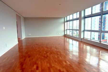 Apartamento à venda com 304m², 4 quartos e 2 vagas