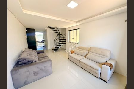 Sala de apartamento para alugar com 2 quartos, 105m² em São João do Rio Vermelho, Florianópolis