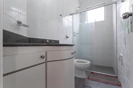 Apartamento à venda com 65m², 2 quartos e 1 vagaBanheiro social